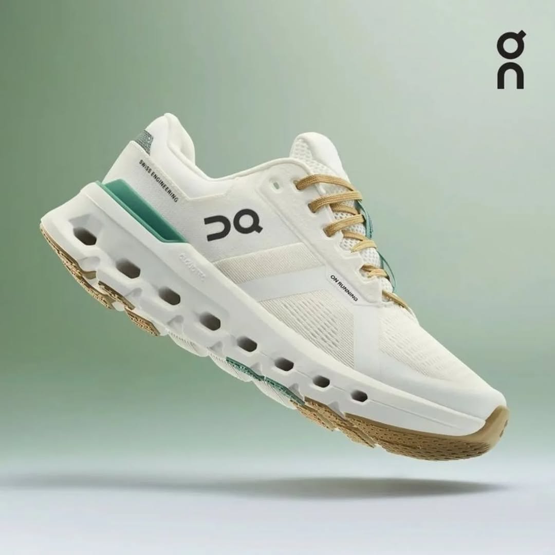The On Cloud Runner 2 White Undyed Green