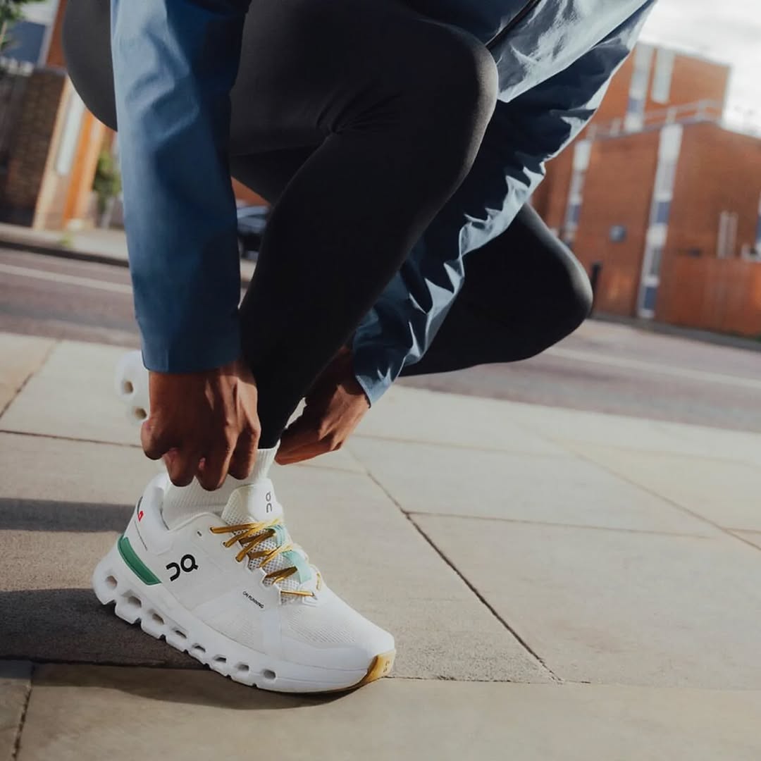The On Cloud Runner 2 White Undyed Green